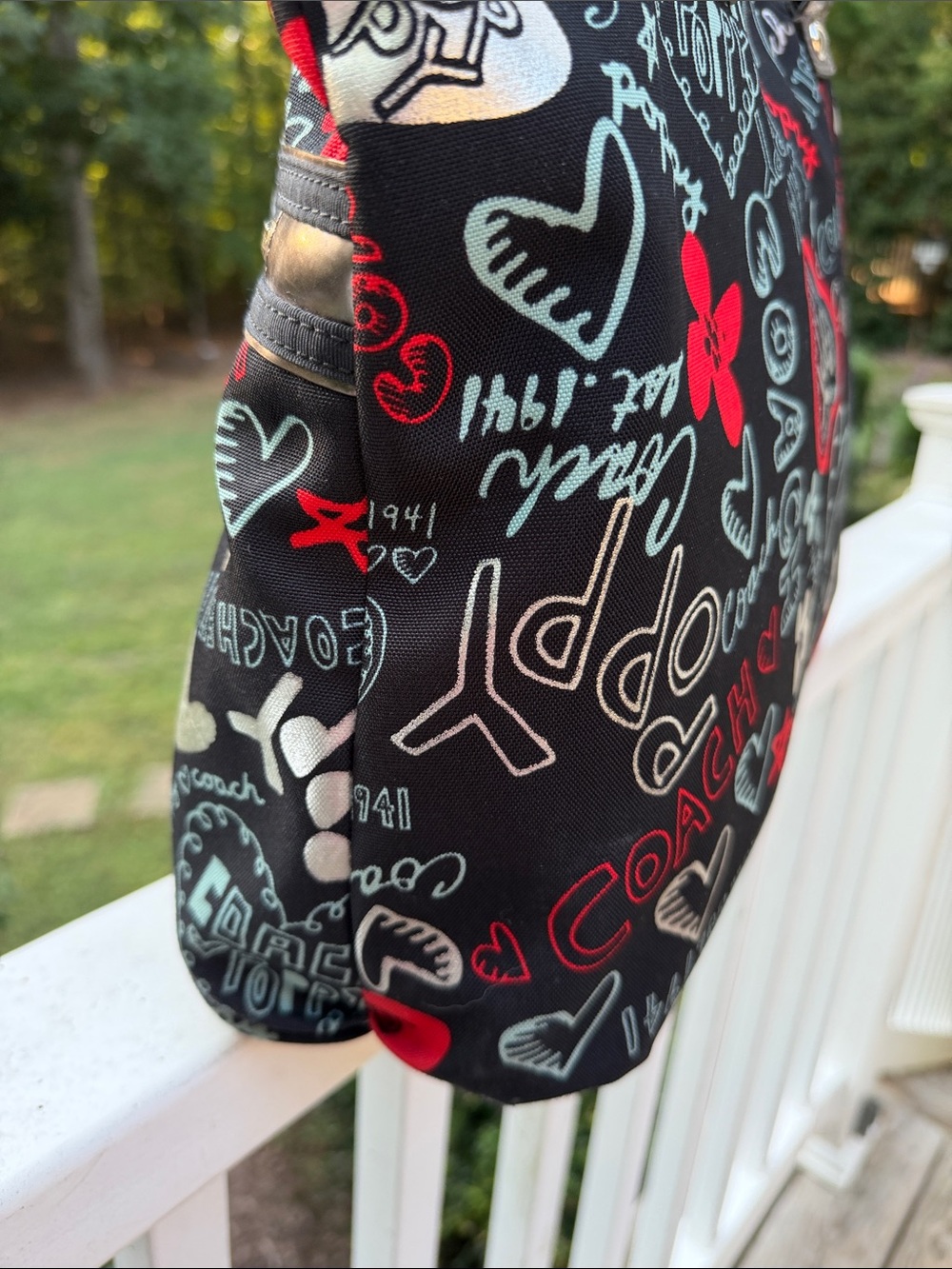Coach Black Multi Poppy Heart-Print Shoulder Bag 3 poppy Tags EUC - Picture 13 of 17